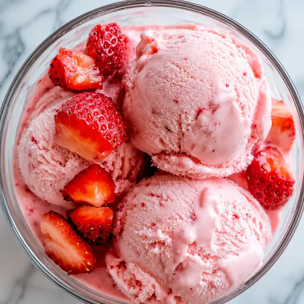Strawberry Greek Frozen Yogurt 2